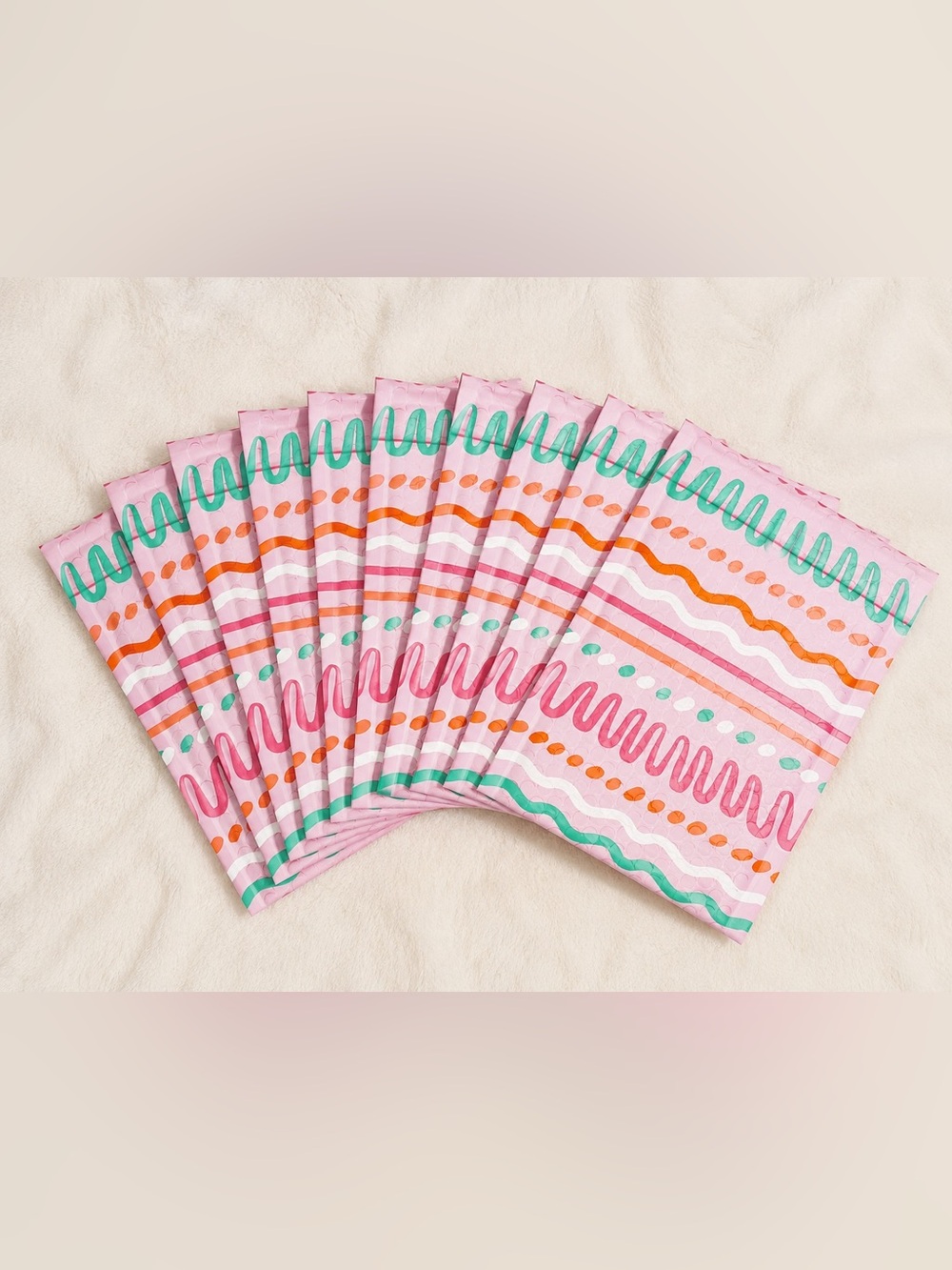 10pc Wave Pattern Bubble Mailers 9x6